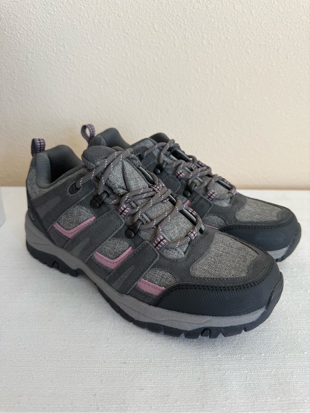 New Northside Women's Gray and Pink Suede Trail Hiking Sneakers